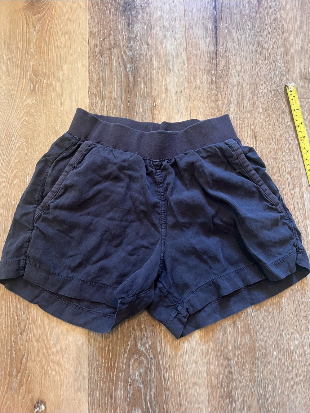 Faherty Women's Black XS  Elastic Waist Casual Shorts